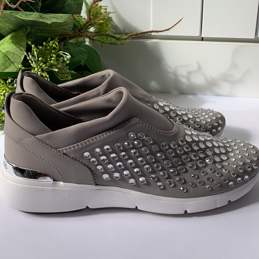 🔥🔥🔥Michael Kors embellished sneakers size 7 US🔥🔥🔥 - Picture 4 of 9